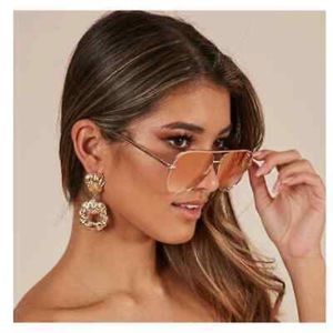 Quay Australia’s High Key x Desi Perkins Sunglasses